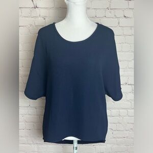 Karolina Zmarlak Navy High Low Short Sleeve Top